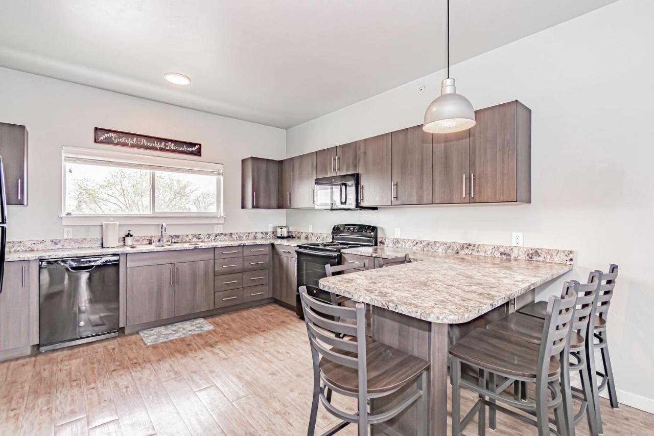 Bringham'S Mill Apartments Perfect For Groups Full Kitchen Gym And Free Parking Rexburg Exteriér fotografie